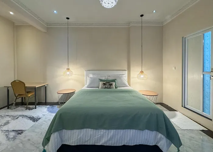 Merdeka Kuta Guest house 3*